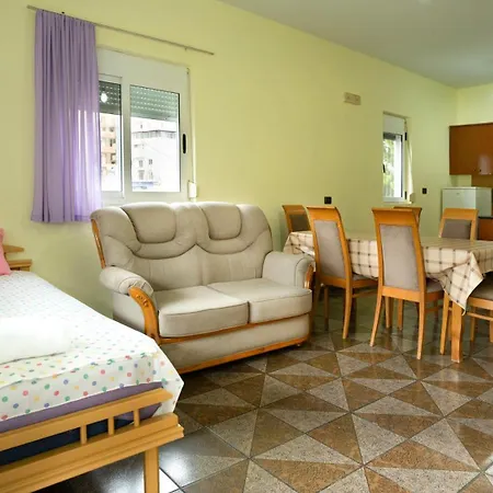 Vila Gjeci 民宿 Durrës